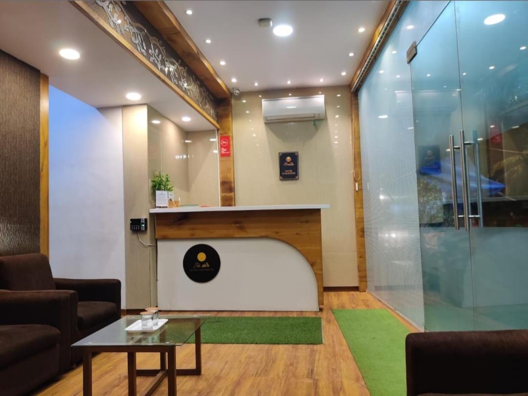 Grandeur By Avion Palace Near T2 International Airport Bombaim Exterior foto